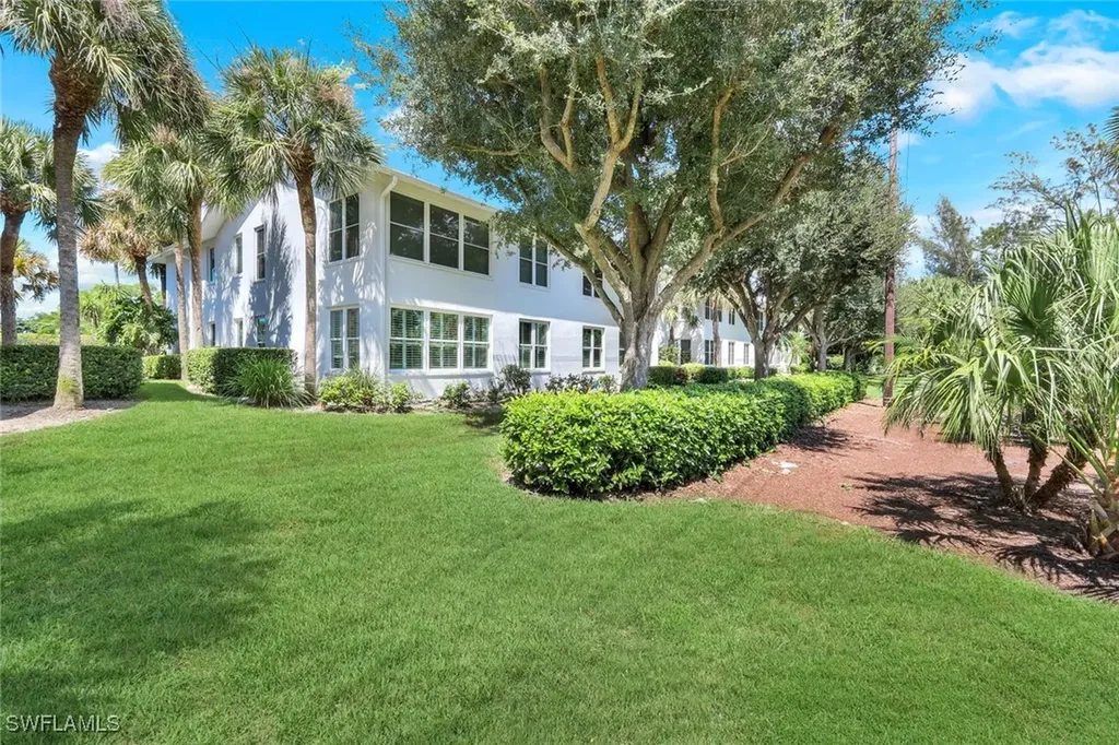 1330 Charleston Square Drive Naples FL 34110