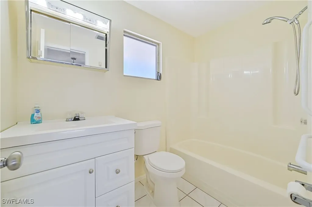 4417/4421 Ruthann Court North Fort Myers FL 33917