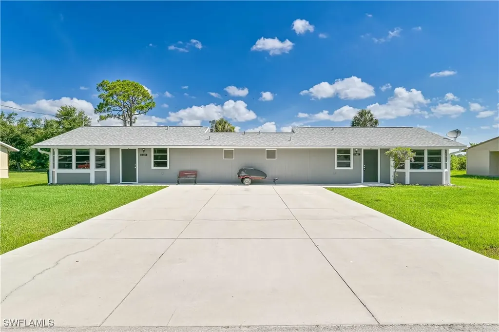 4417/4421 Ruthann Court North Fort Myers FL 33917