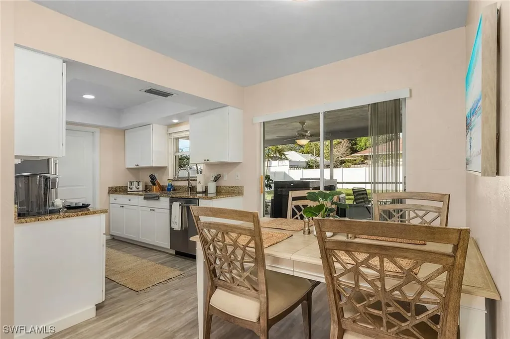 1075 Hilltop Drive Naples FL 34103