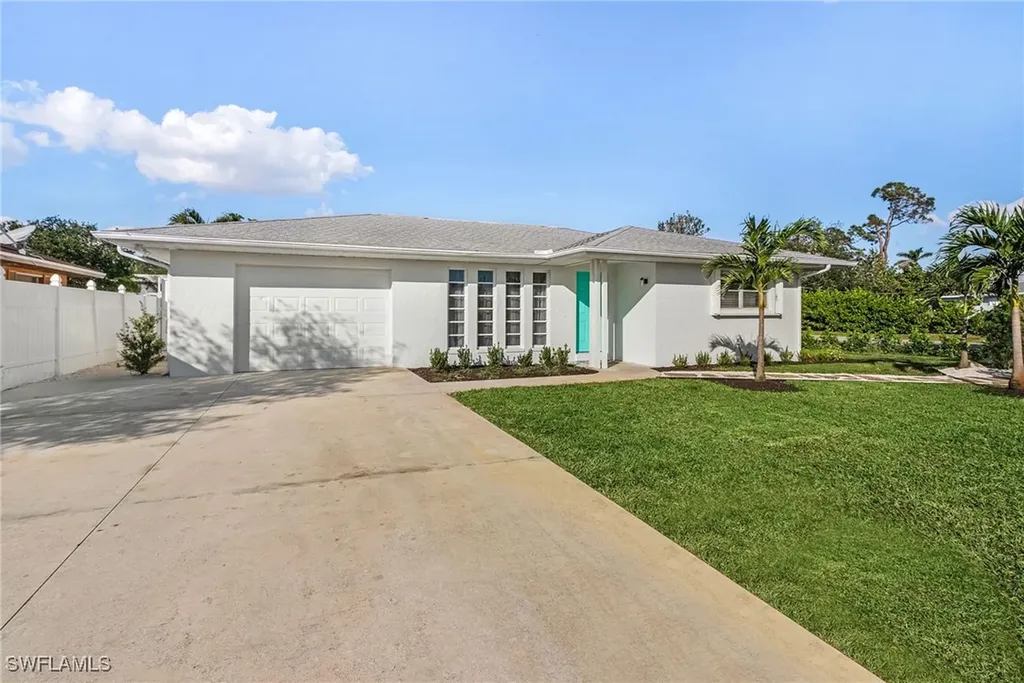 1075 Hilltop Drive Naples FL 34103