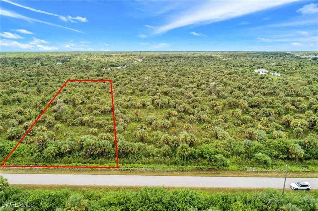 670 39th Avenue NW Naples FL 34120