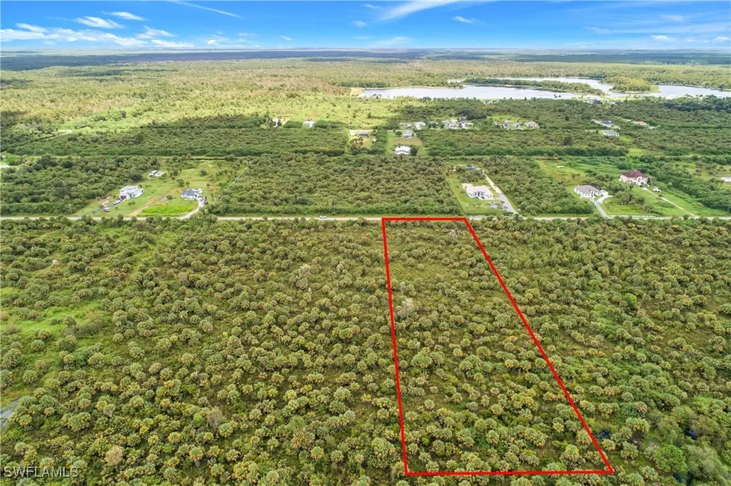 670 39th Avenue NW Naples FL 34120
