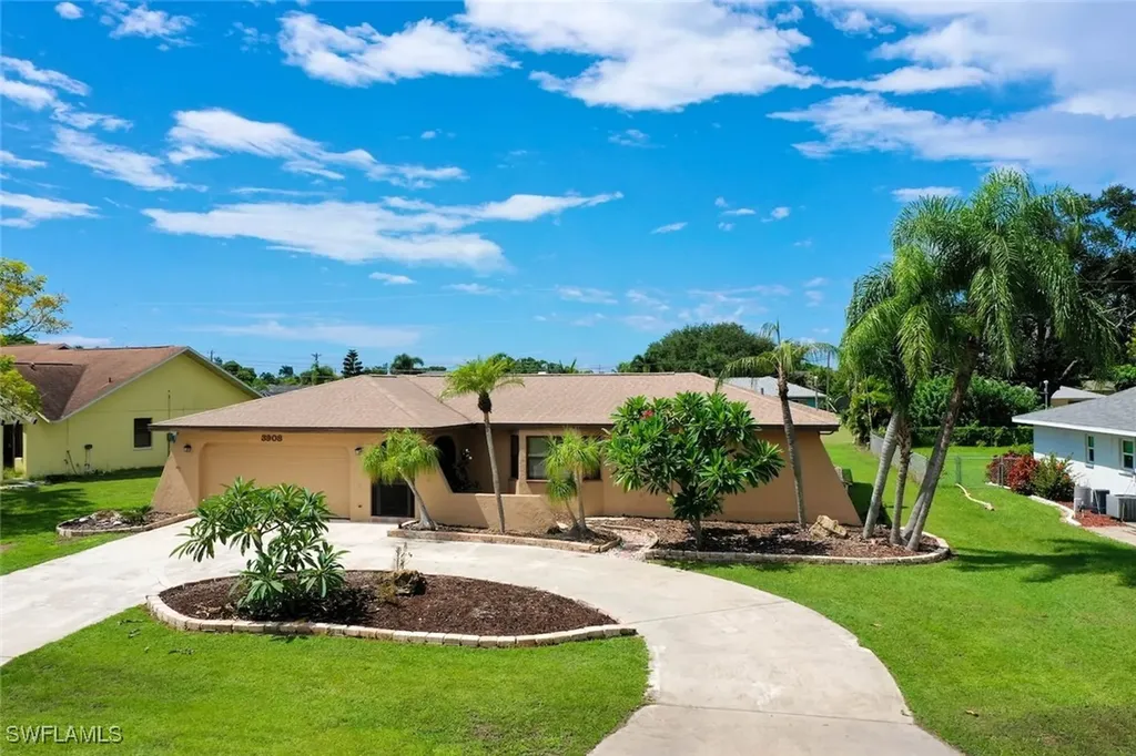 3908 SE 3rd Avenue Cape Coral FL 33904