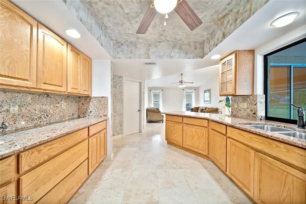 3908 SE 3rd Avenue Cape Coral FL 33904