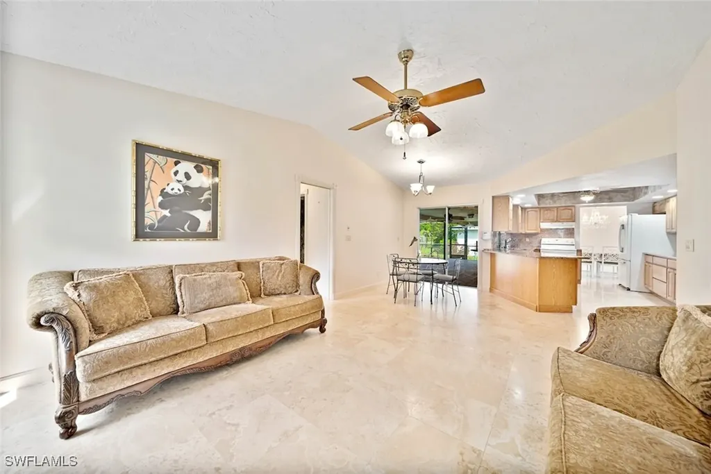 3908 SE 3rd Avenue Cape Coral FL 33904