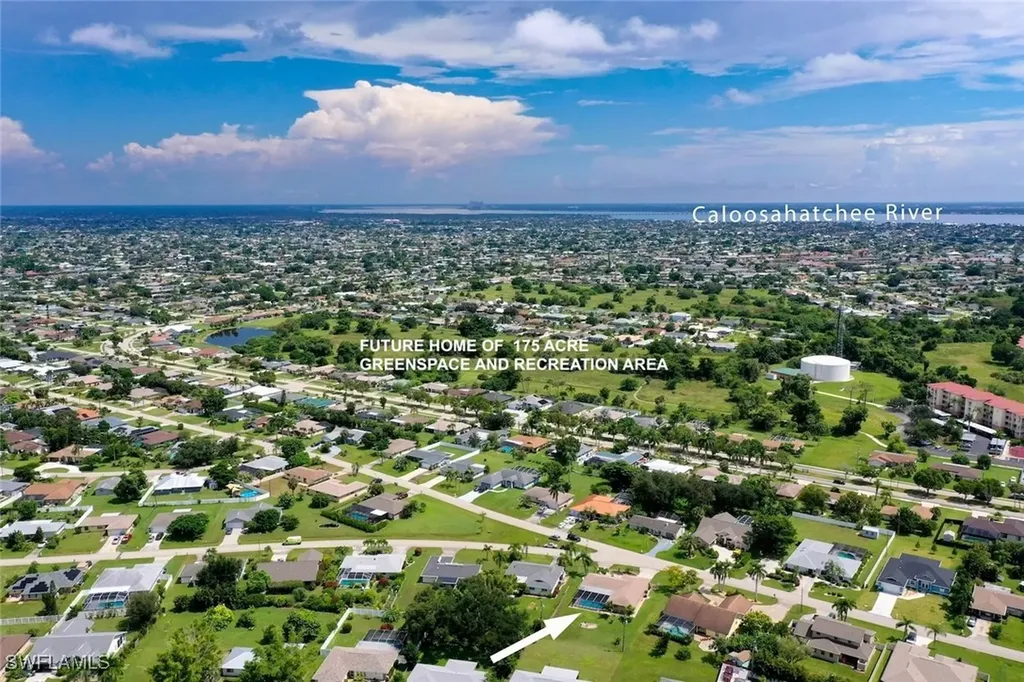 3908 SE 3rd Avenue Cape Coral FL 33904