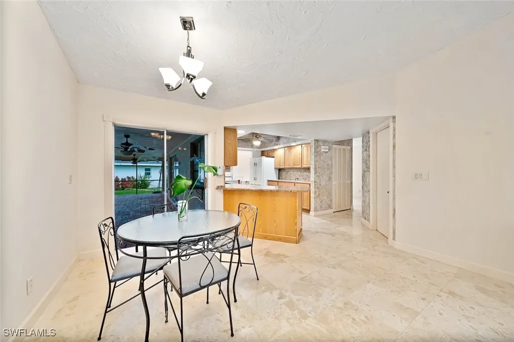 3908 SE 3rd Avenue Cape Coral FL 33904