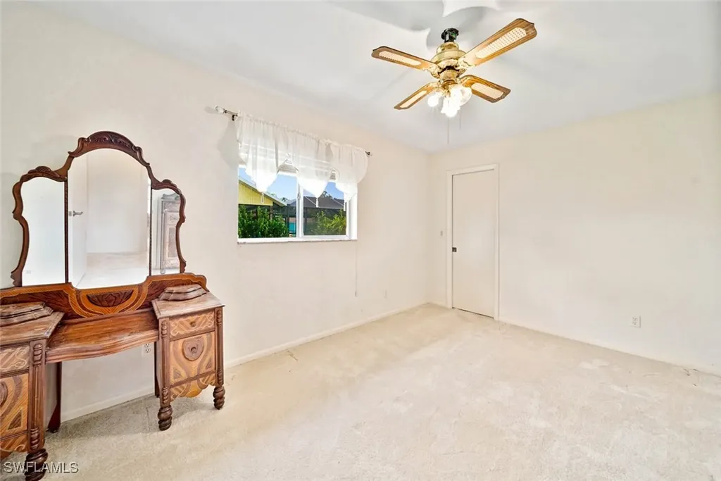 3908 SE 3rd Avenue Cape Coral FL 33904