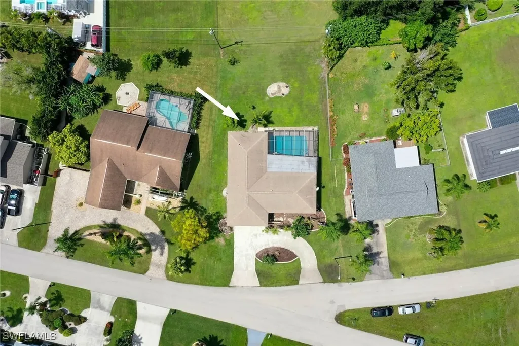 3908 SE 3rd Avenue Cape Coral FL 33904