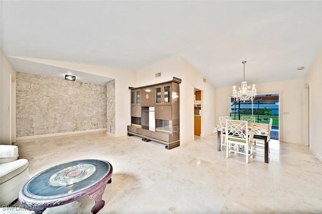3908 SE 3rd Avenue Cape Coral FL 33904
