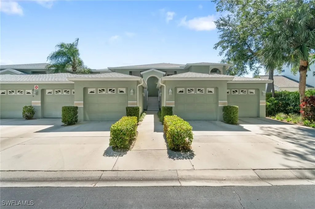 850 New Waterford Drive Naples FL 34104