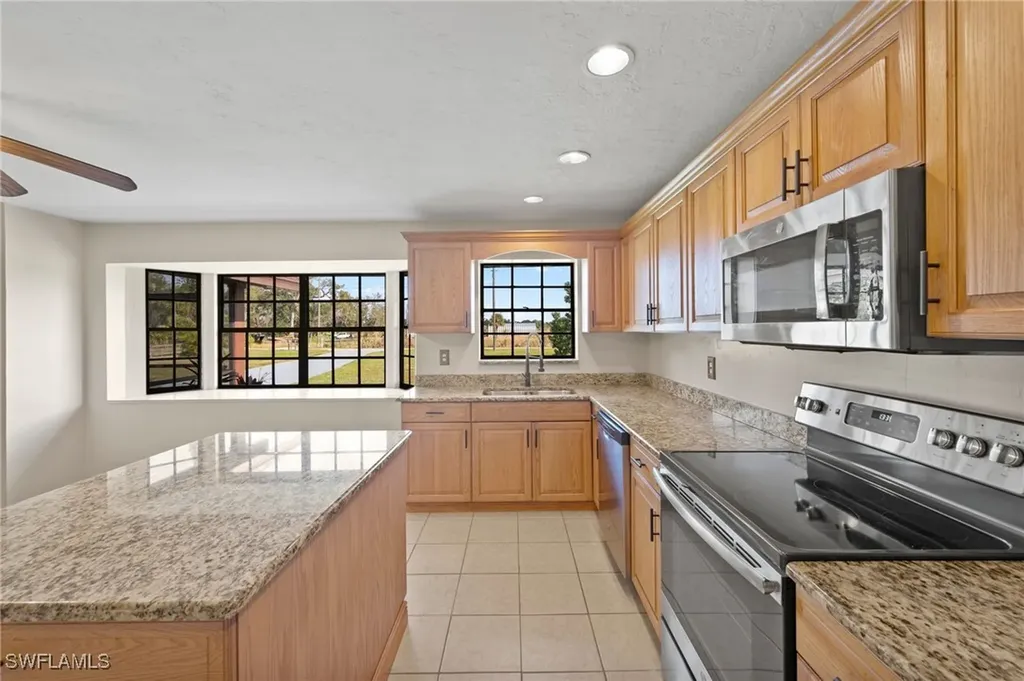 2280 Herzog Road Alva FL 33920
