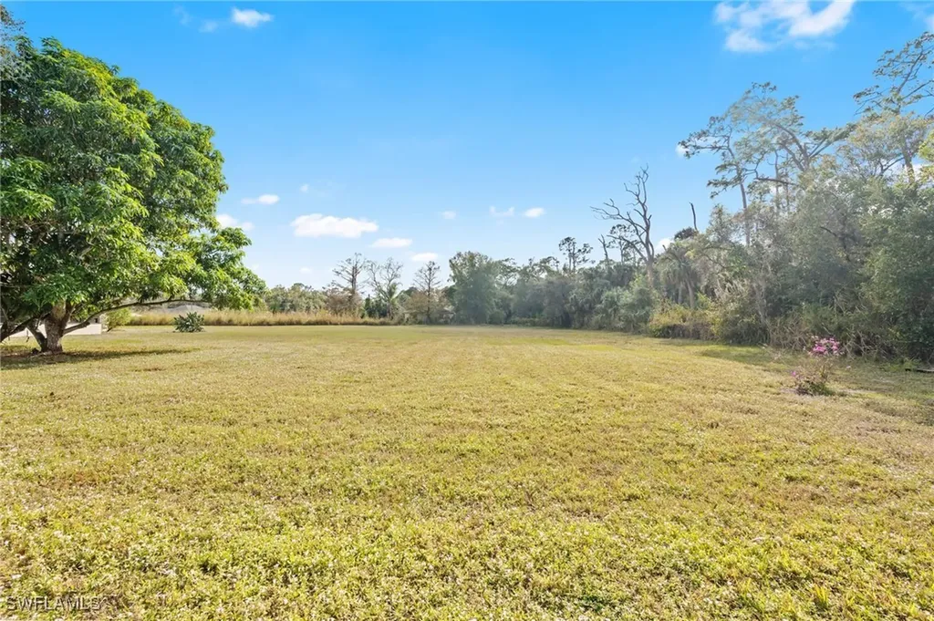 2280 Herzog Road Alva FL 33920