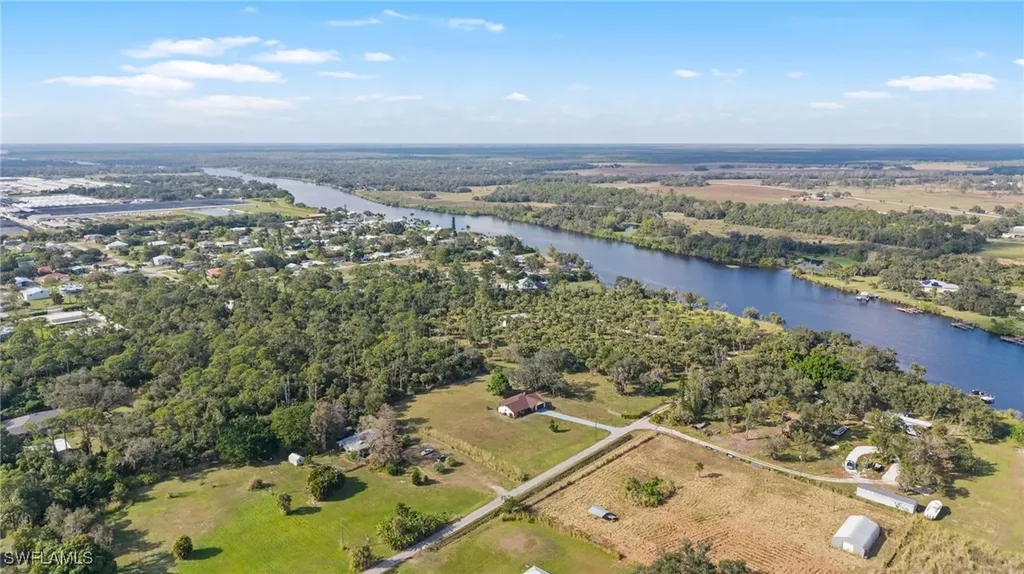 2280 Herzog Road Alva FL 33920
