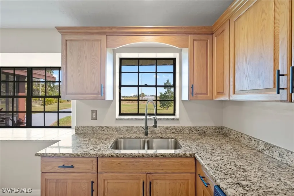 2280 Herzog Road Alva FL 33920