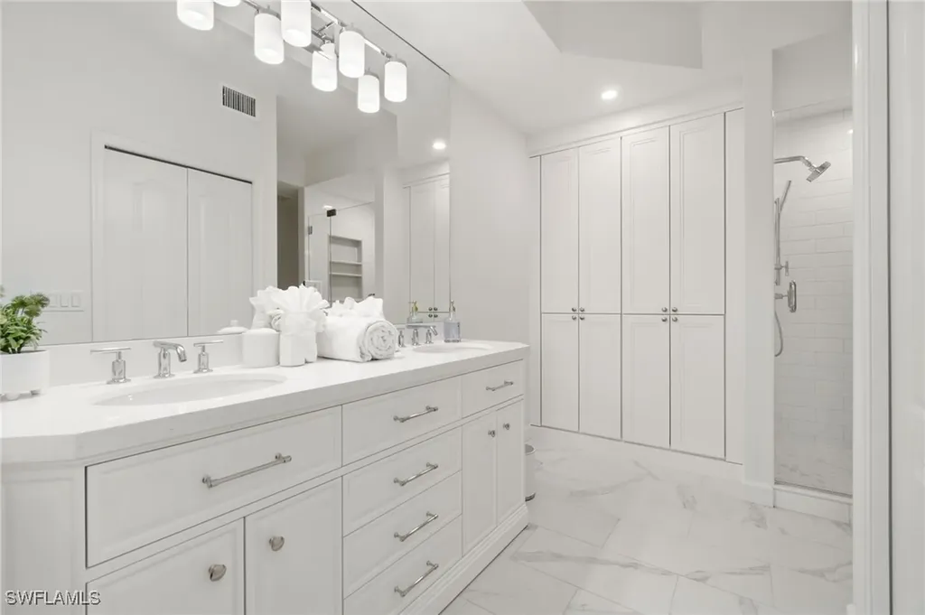 2427 Ravenna Blvd, #101 Naples FL 34109