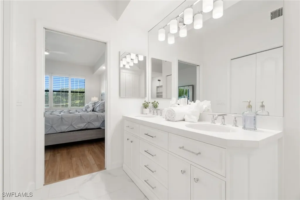 2427 Ravenna Blvd, #101 Naples FL 34109