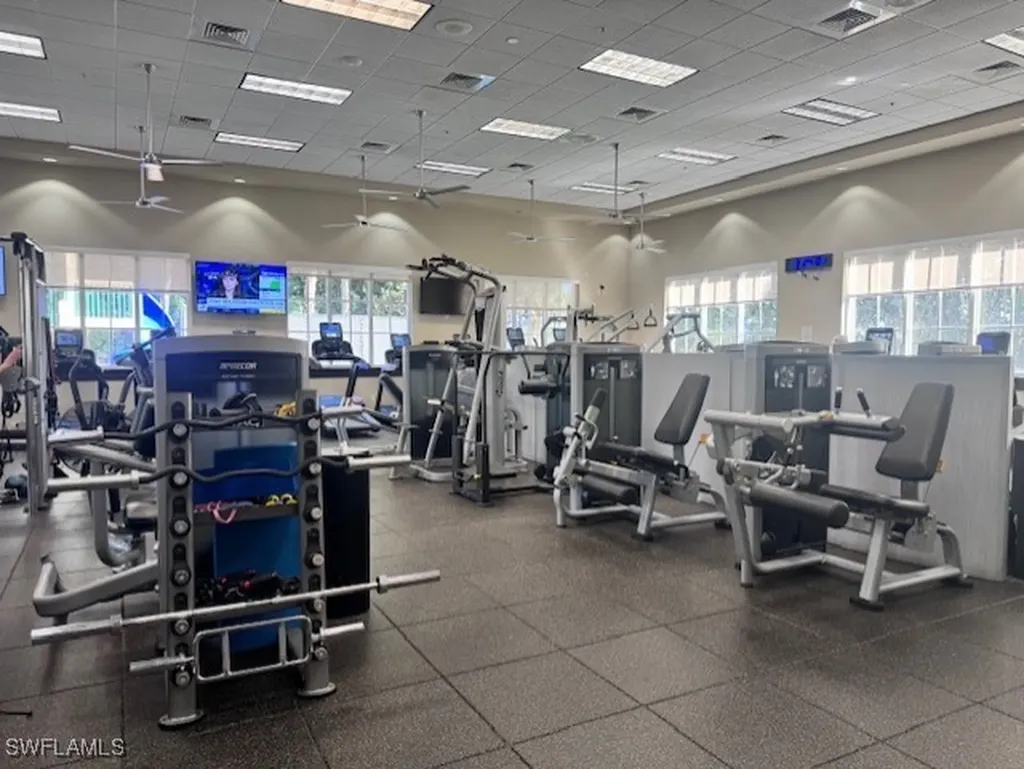2427 Ravenna Blvd, #101 Naples FL 34109