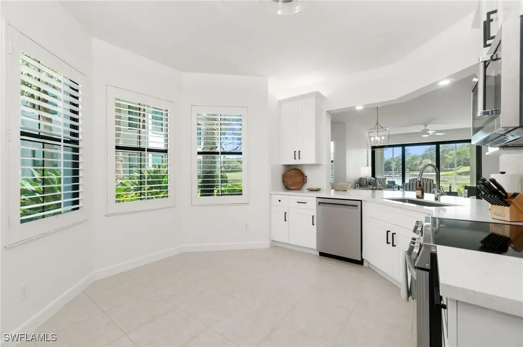 2427 Ravenna Blvd, #101 Naples FL 34109