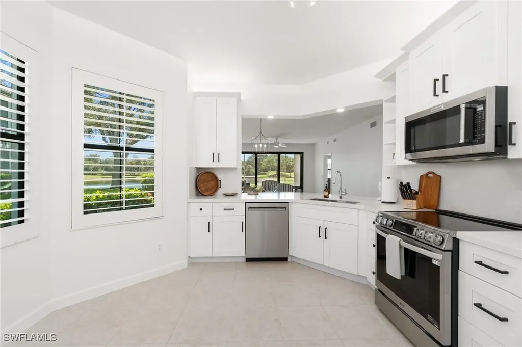 2427 Ravenna Blvd, #101 Naples FL 34109
