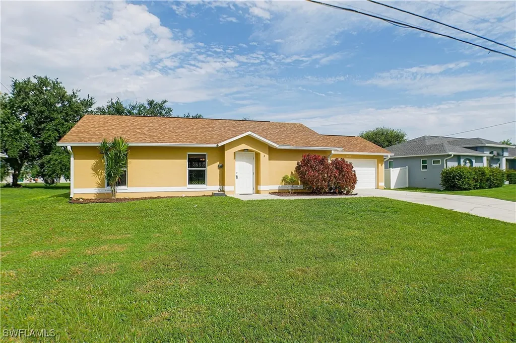 1005 SE 5th Avenue Cape Coral FL 33990