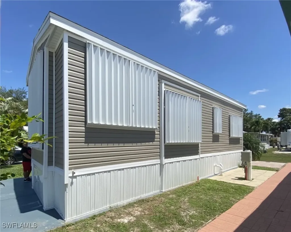 178 Panther Pass Circle Naples FL 34114