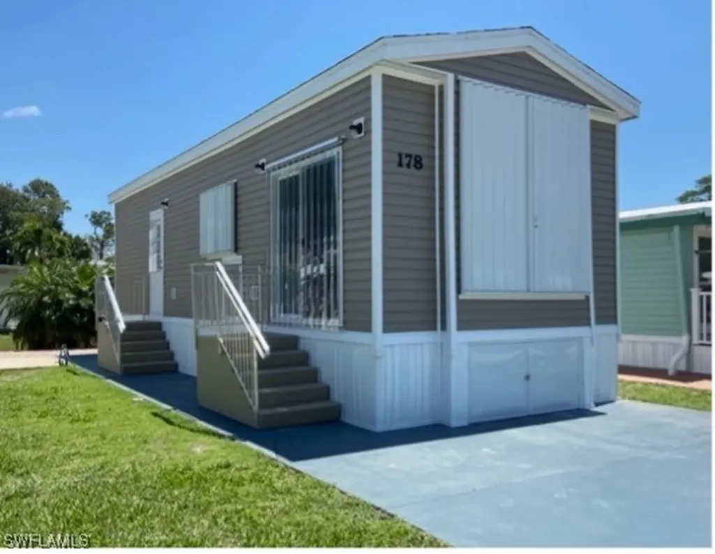 178 Panther Pass Circle Naples FL 34114