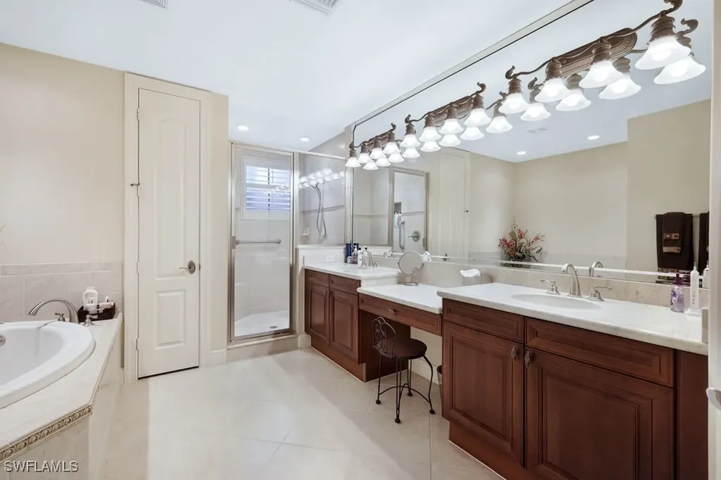 571 Avellino Isle Circle Naples FL 34119