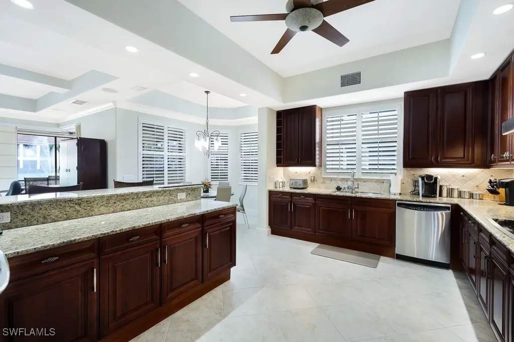 571 Avellino Isle Circle Naples FL 34119