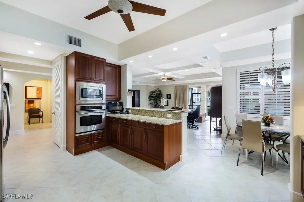 571 Avellino Isle Circle Naples FL 34119