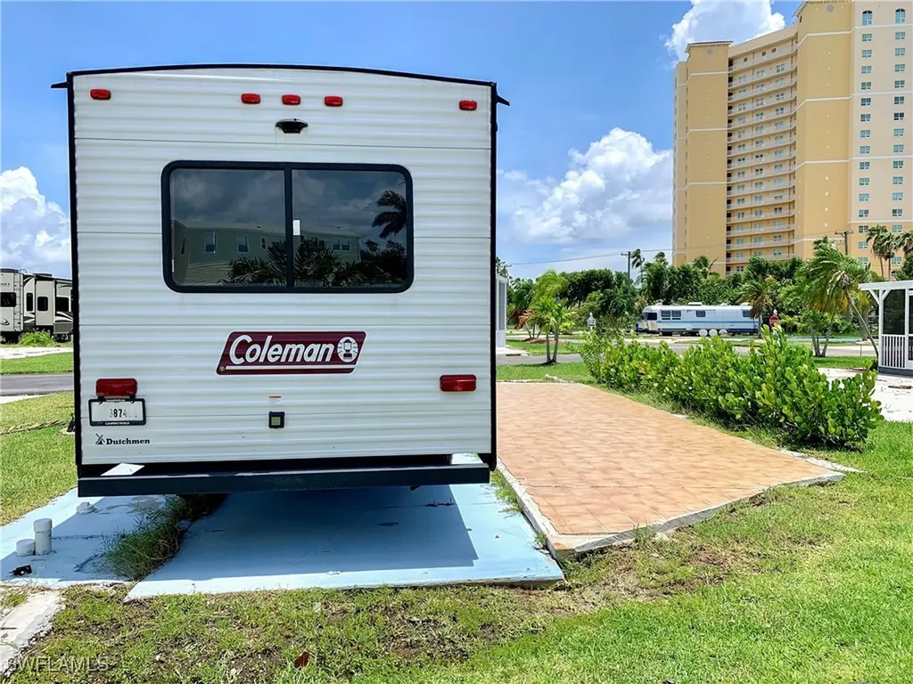 19681 Summerlin #23 Road Fort Myers FL 33908