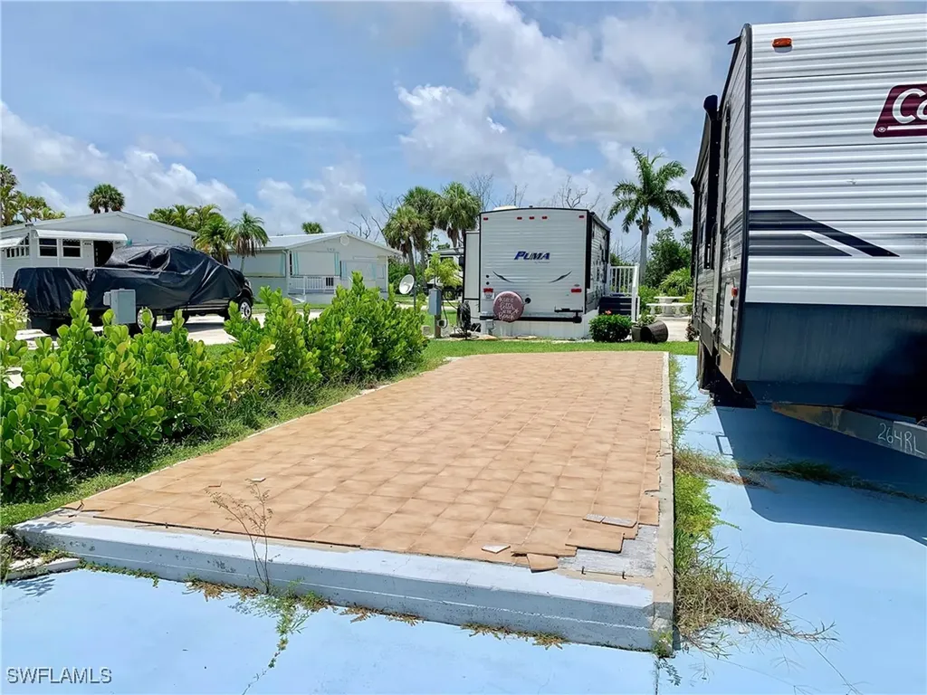 19681 Summerlin #23 Road Fort Myers FL 33908