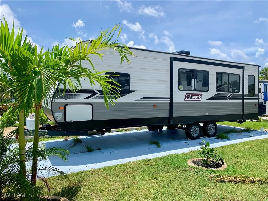 19681 Summerlin #23 Road Fort Myers FL 33908