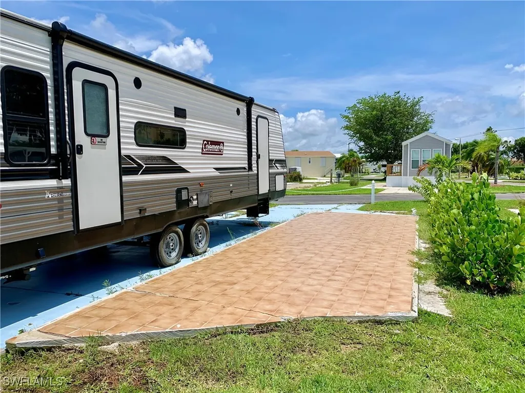 19681 Summerlin #23 Road Fort Myers FL 33908