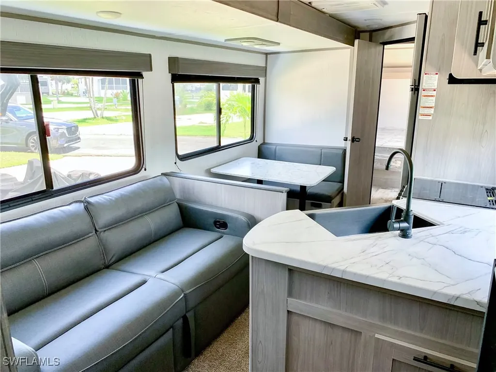 19681 Summerlin #23 Road Fort Myers FL 33908