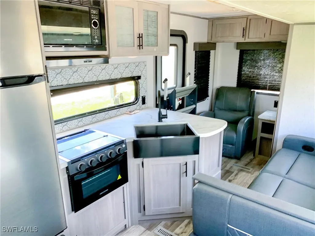 19681 Summerlin #23 Road Fort Myers FL 33908