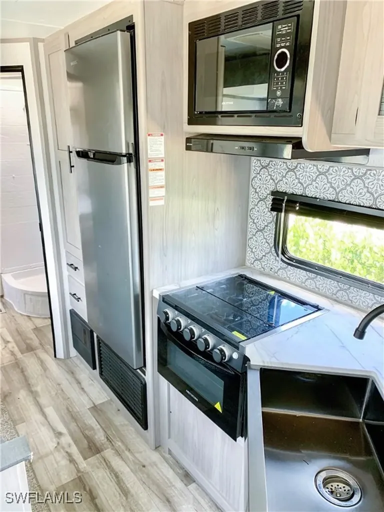 19681 Summerlin #23 Road Fort Myers FL 33908