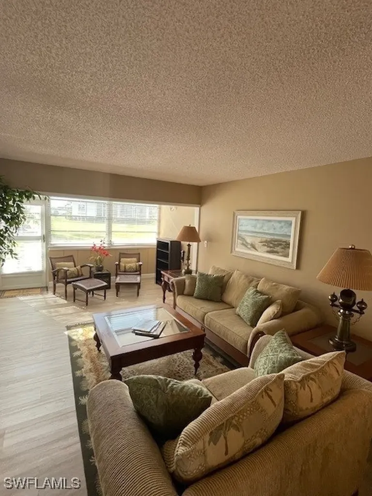 1828 Pine Valley Drive Fort Myers FL 33907