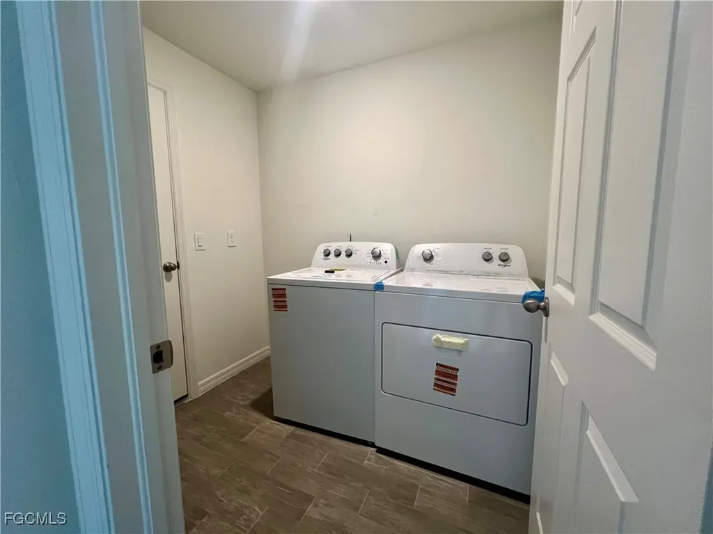 1220 NW 24th Place Cape Coral FL 33993