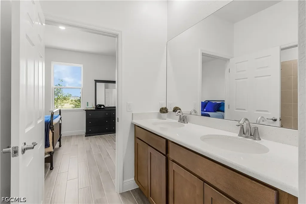 4513 NW 34th Street Cape Coral FL 33993