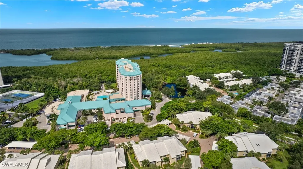 5817 Glencove Drive Naples FL 34108