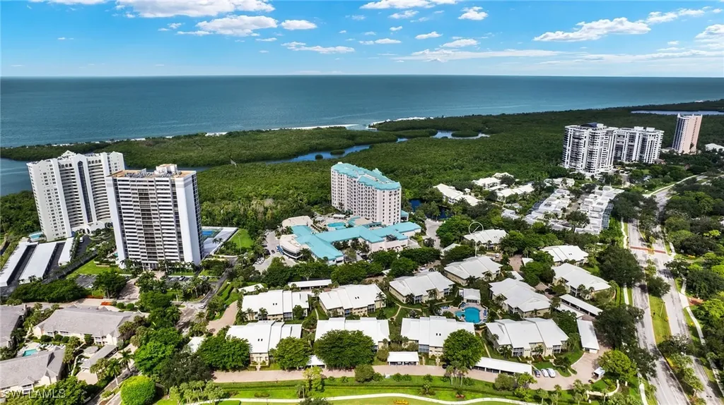 5817 Glencove Drive Naples FL 34108