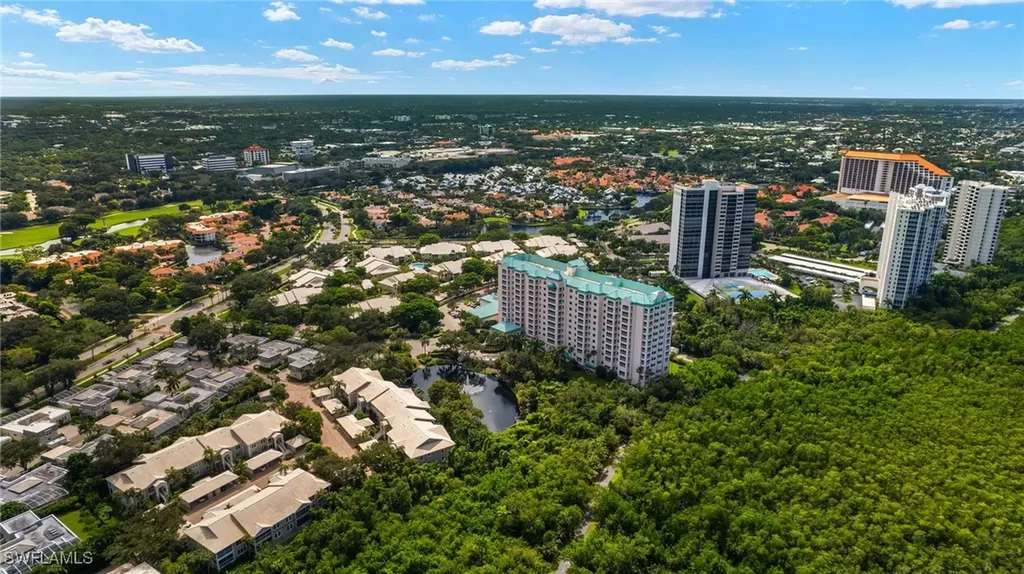 5817 Glencove Drive Naples FL 34108