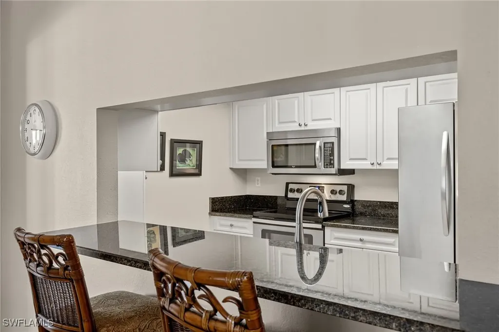 5817 Glencove Drive Naples FL 34108