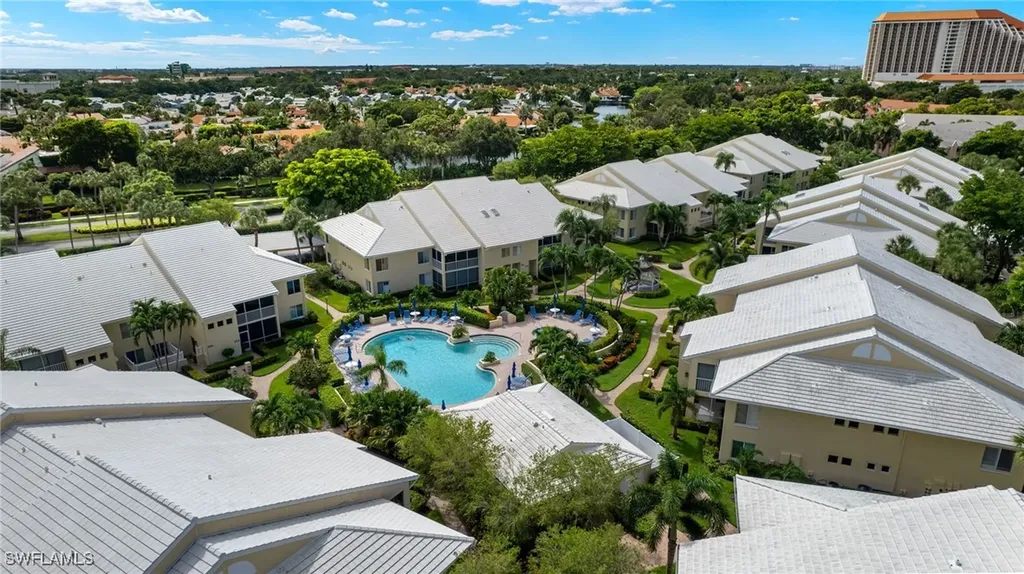 5817 Glencove Drive Naples FL 34108
