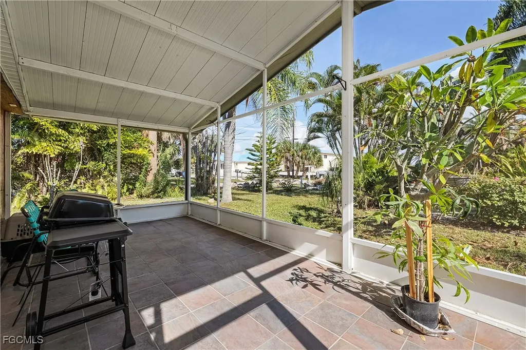 15925 Quail Trail Bokeelia FL 33922