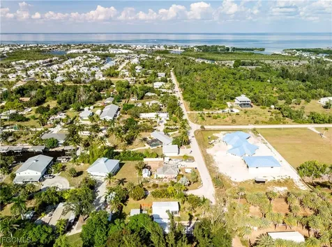 15925 Quail Trail Bokeelia FL 33922