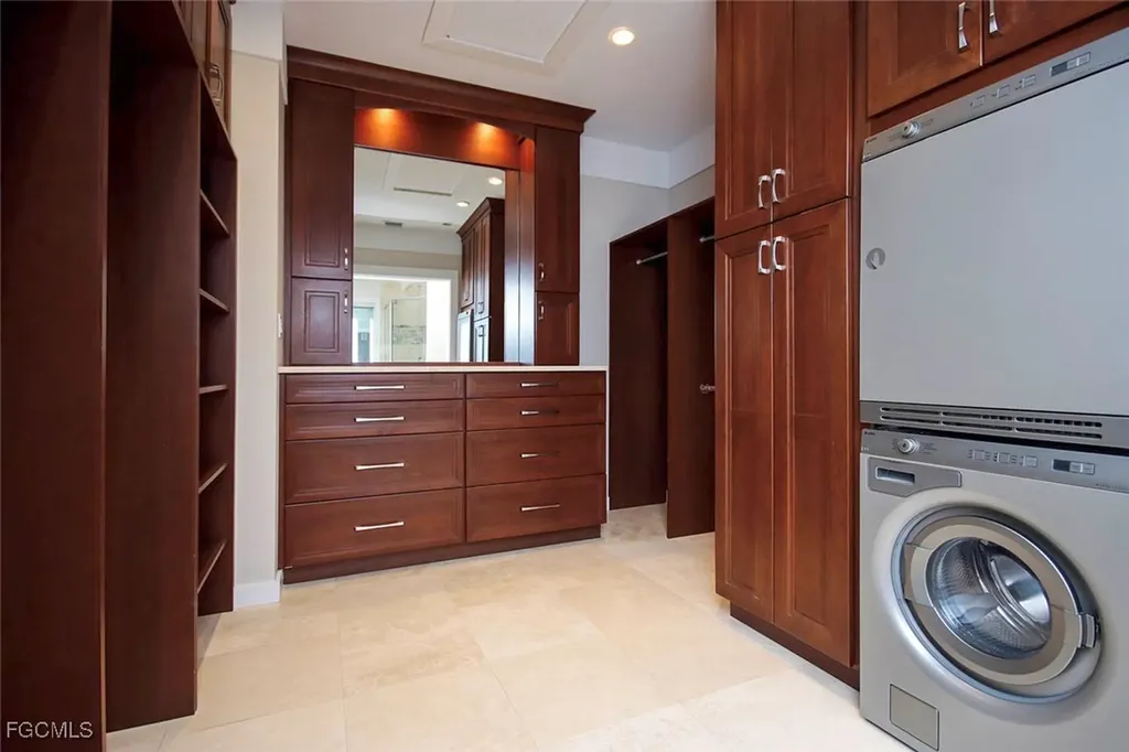 5071 Joewood Drive Sanibel FL 33957