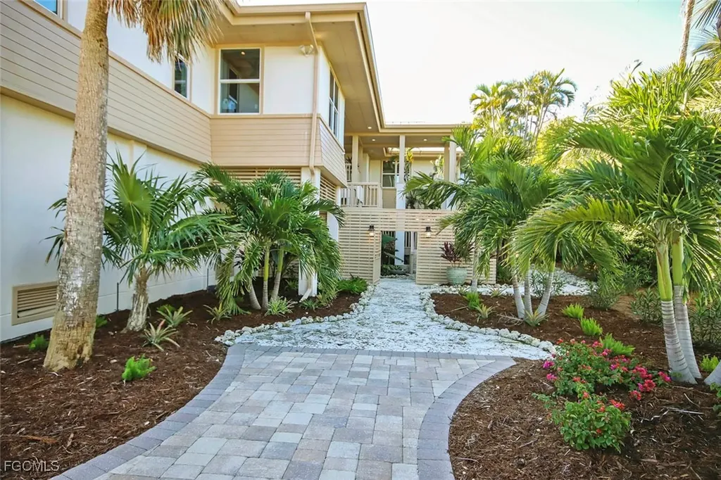 5071 Joewood Drive Sanibel FL 33957